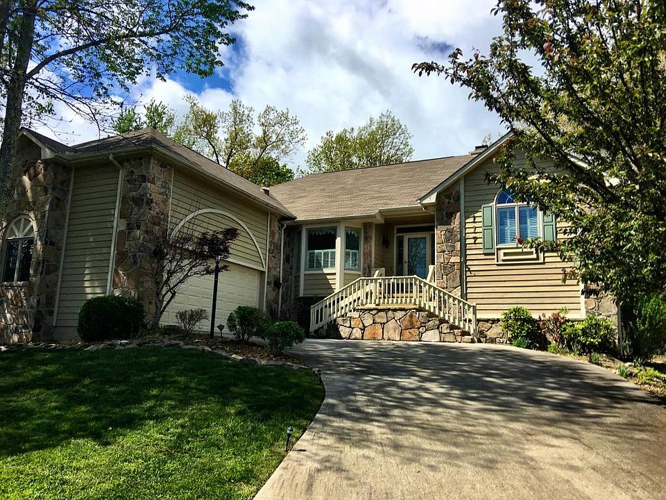 1st image of 117 Cathedral Dr