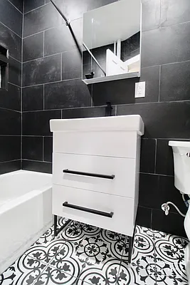 Rented by Grand & Co. | media 10