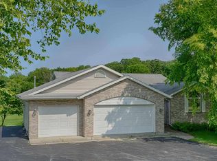 58 Newport Rd, Davis, IL 61019