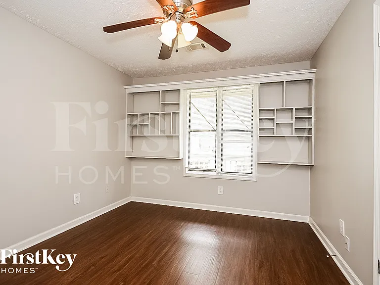 44 Hartley Woods Dr NE — Photo 14
