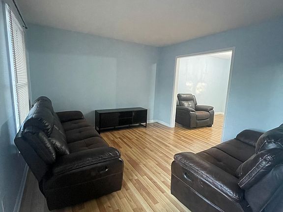 4th image of 6016 Loch Arbor Ln