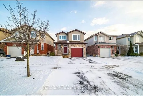 60 Everglade Cres Photo 1