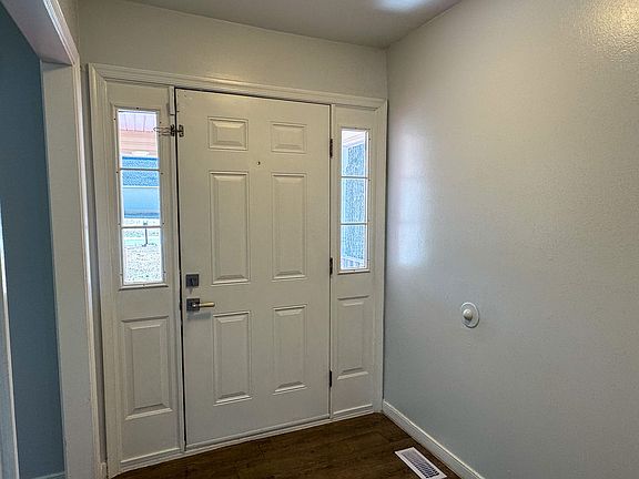 4th image of 24502 Lake Dr