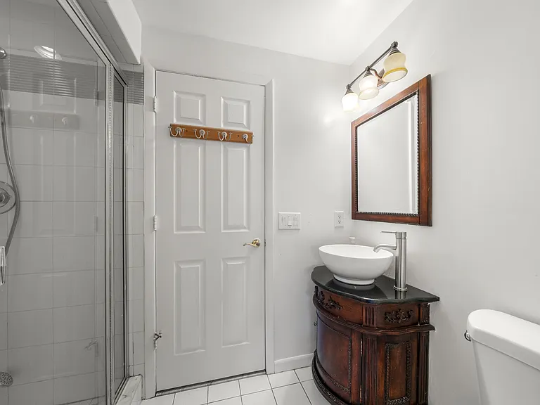 403 Dogwood Ct #403 — Photo 5