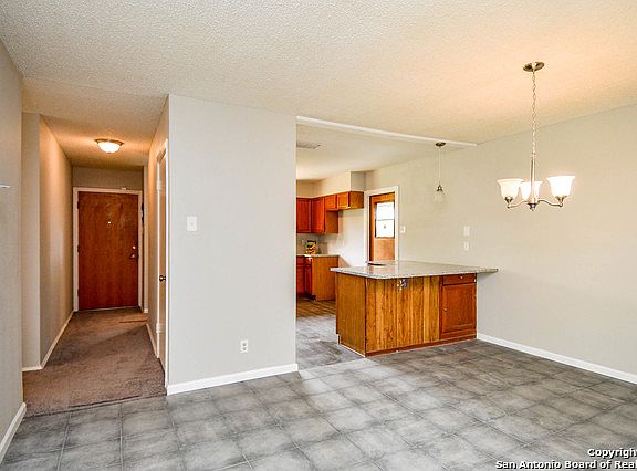3rd image of 5423 Middlefield Dr