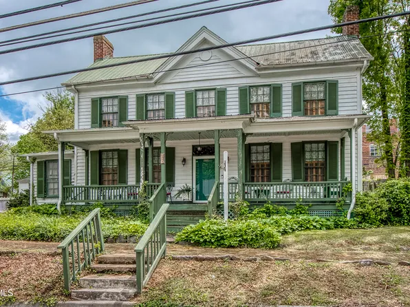 210 Valley St, Abingdon, VA 24210