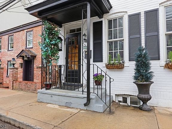 4th image of 30 Swan St