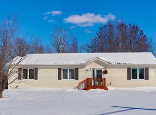 7 Homestead Dr, Plattsburgh, NY 12901