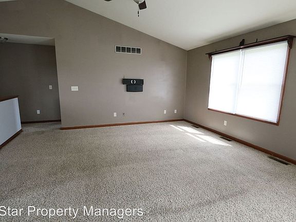 2nd image of 57340 Garnet Ln