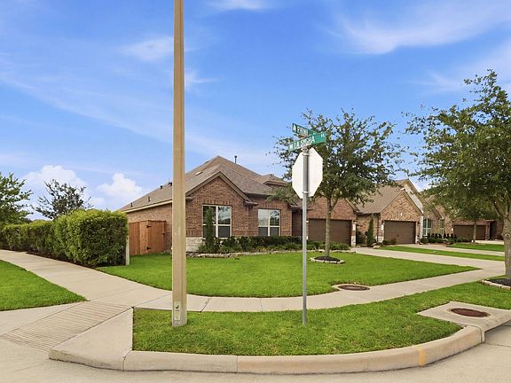 2nd image of 2731 Rimini Ln