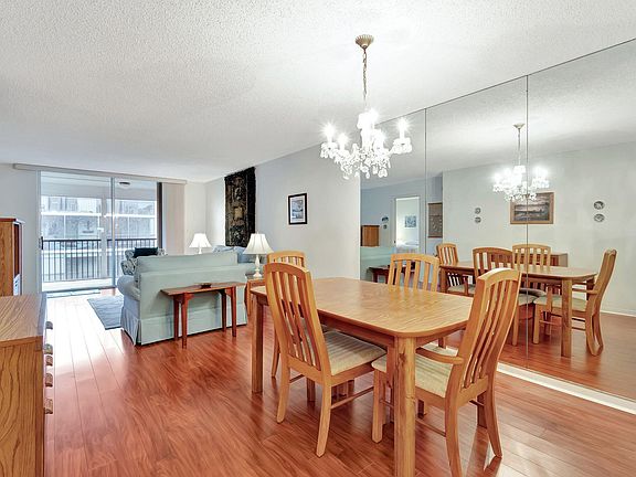 5th image of 760 E Ocean Avenue #402