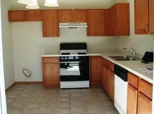 649 W Jonathan Dr, Round Lake, IL 60073