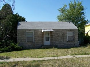 1202 S Baylor St, Perryton, TX 79070