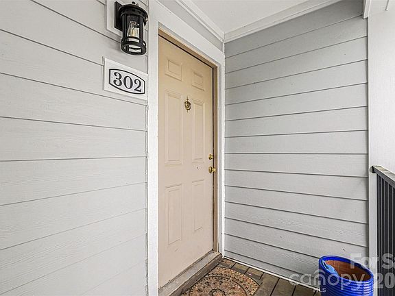 4th image of 18809 Nautical Dr APT 302