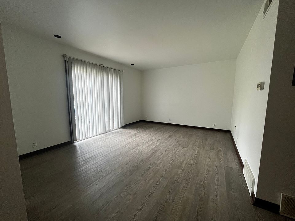 1st image of 52 Nathan Dr #A
