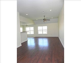 4th image of 156 Grove Park