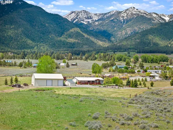 44215 Fuzzy Mullien Rd, Baker City, OR 97814