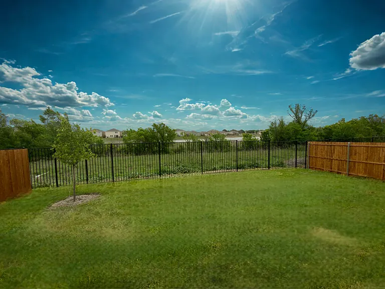 8248 Muscovy Dr — Photo 17