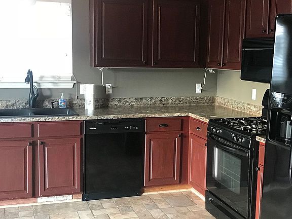 3rd image of 23222 Westwood Dr