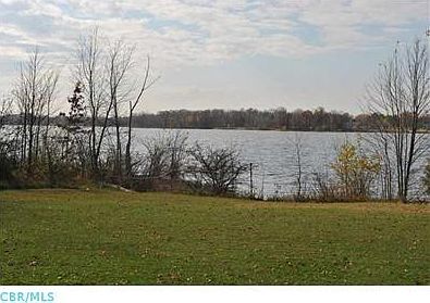 3rd image of 6676 Walnut Valley Dr