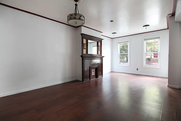 Rented by Compass | media 9