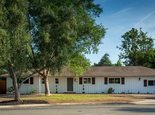 1326 W Dovewood Ln, Fresno, CA 93711