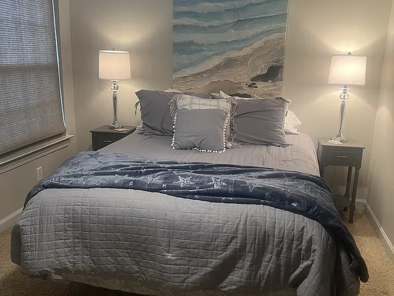 2nd bedroom with large closet
