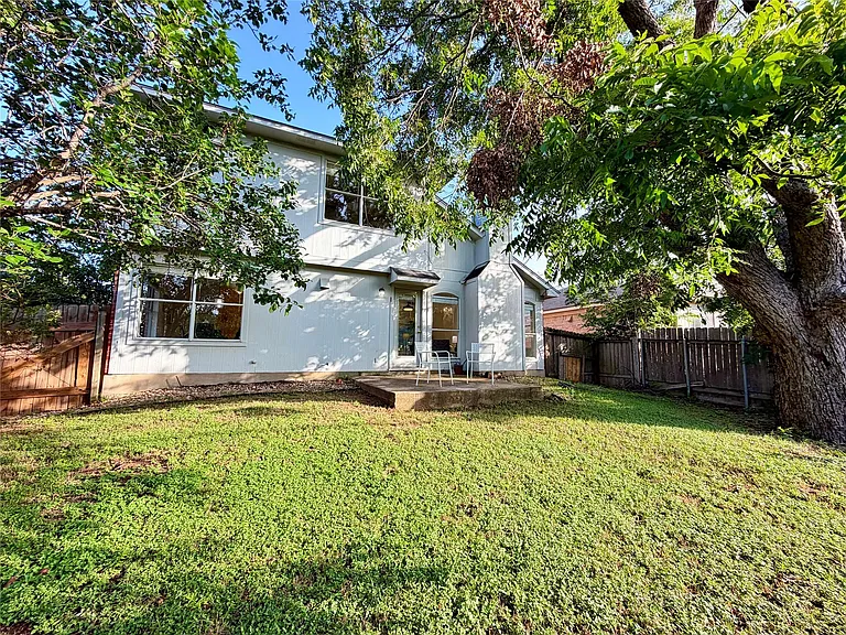 9802 Copper Creek Dr — Photo 36
