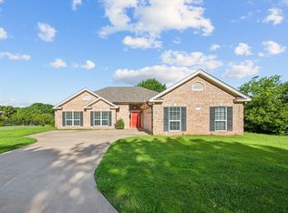 1071 N Maple St, Muenster, TX 76252