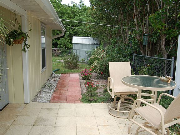 4th image of 1190 2nd St