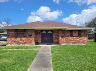 2604 N Industry St, Belle Chasse, LA 70037
