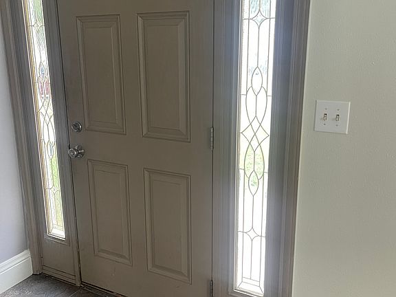 5th image of 303 E 24th St