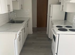 430 Ash St #580C899A1, New Westminster, BC V3M3M9