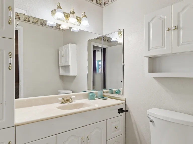 1301 W Montoya Ln — Photo 19