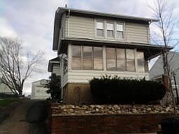 2nd image of 108 Washington Pl