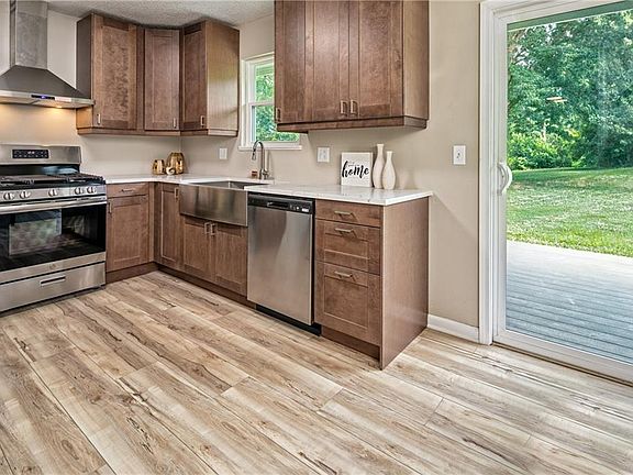 5th image of 3867 N 99th St
