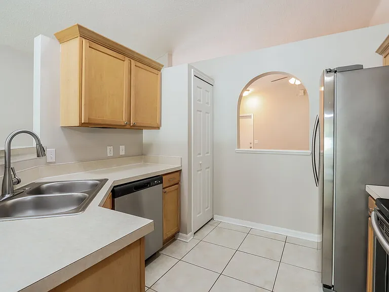 13517 Padron Ct — Photo 8