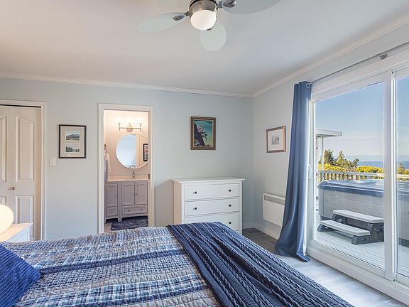 3rd image of 5007 Laurel Ave