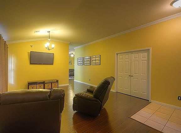 3rd image of 9208 Lenox Dr