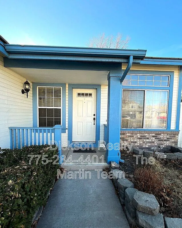 3 bed, 2.0 bath, 1408 sqft, $2,450 — Photo 2