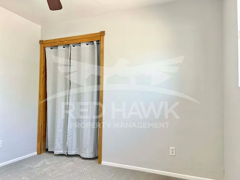 6607 E Sheridan St — Photo 29