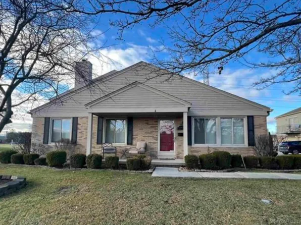 44418 Virginia Ct #93, Clinton Township, MI 48038