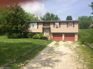7063 Hill Dr, Malvern, OH 44644