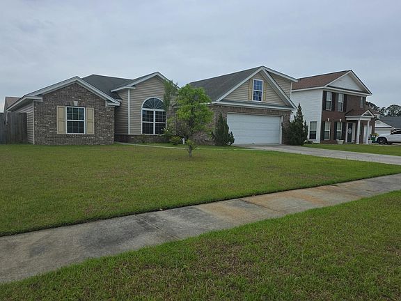 3rd image of 202 Standing Pine Cir