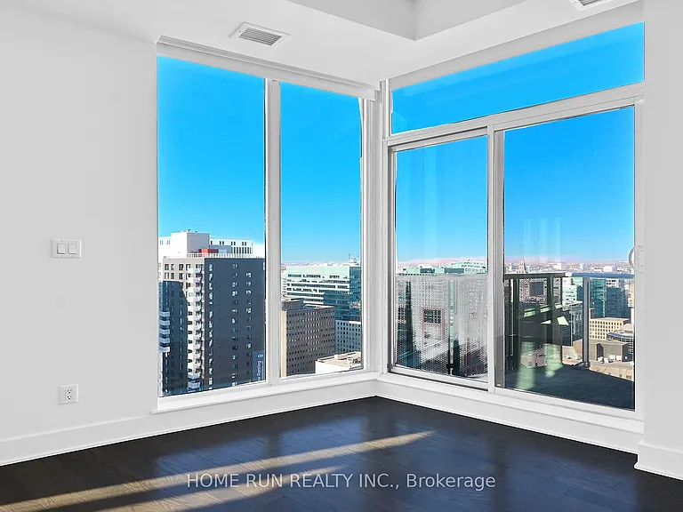 40 Nepean St #2703 — Photo 21