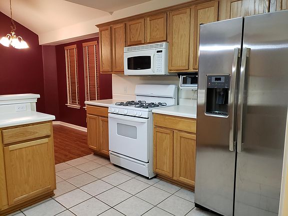 2nd image of 1103 Stephanie Lee Ln