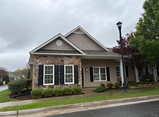 621 Capstone Dr, Lynchburg, VA 24502