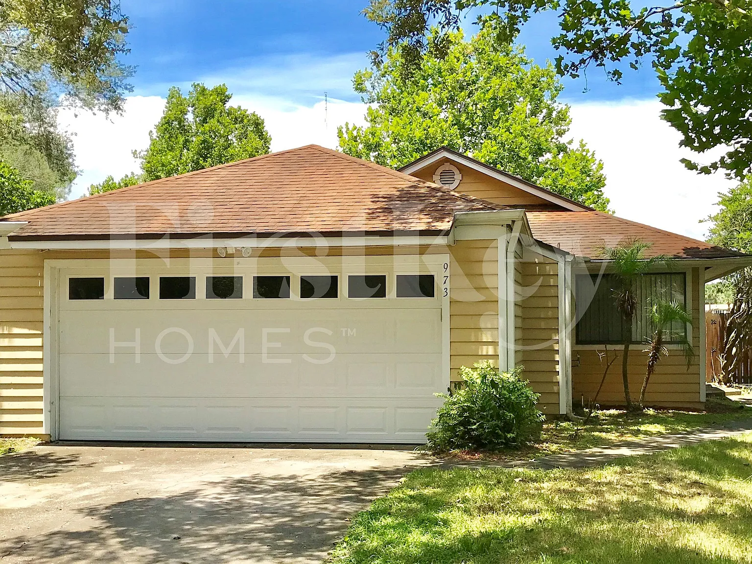 3 bed, 2.0 bath, 1313 sqft, $2,450 — Photo 1
