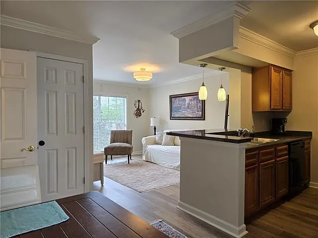 2511 Metairie Lawn Dr #215 — Photo 3