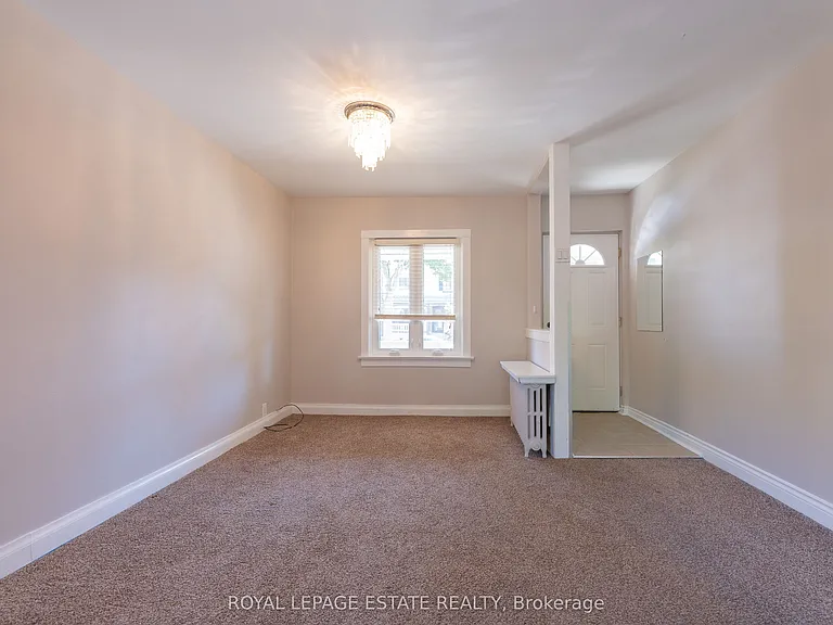 326 Monarch Park Ave — Photo 8